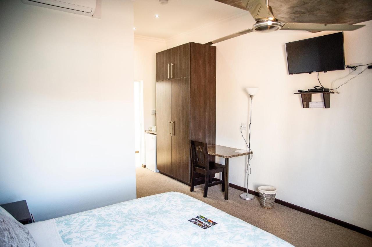 Das Dunen Upington Exterior foto